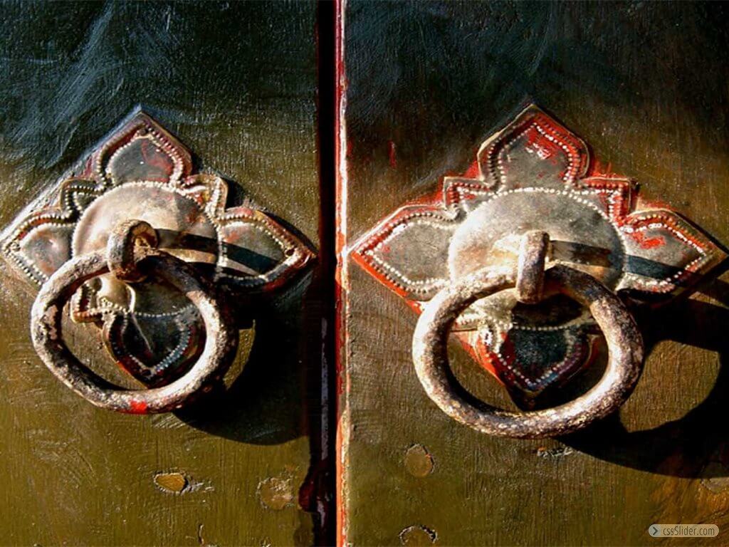 temple-door-handle
